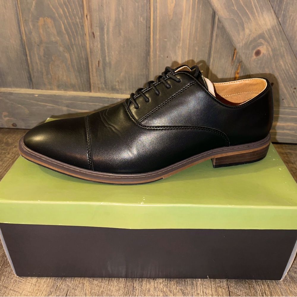 Brand new Men’s size 12 dress shoe